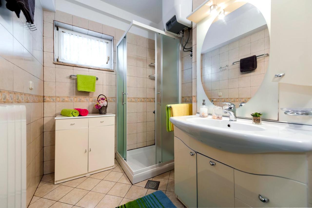 Apartment & Rooms Graciela Ровинь Экстерьер фото