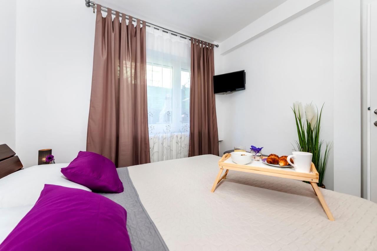 Apartment & Rooms Graciela Ровинь Экстерьер фото